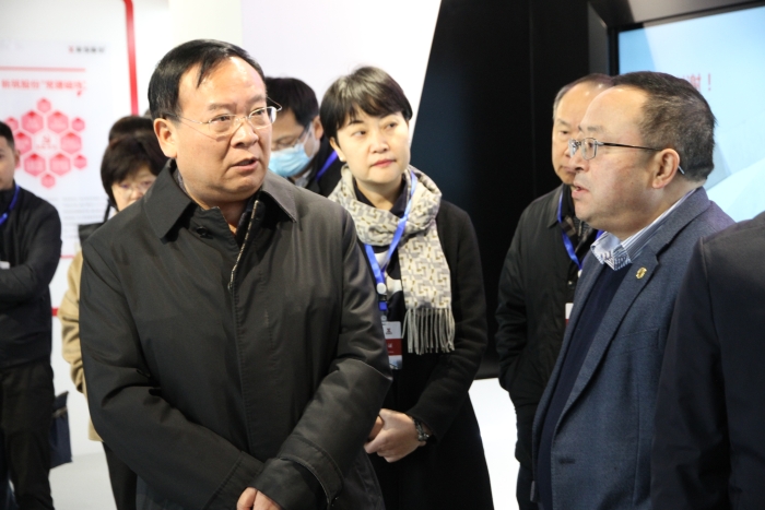  四川省人民政府副省长杨洪波考察OB视讯股份